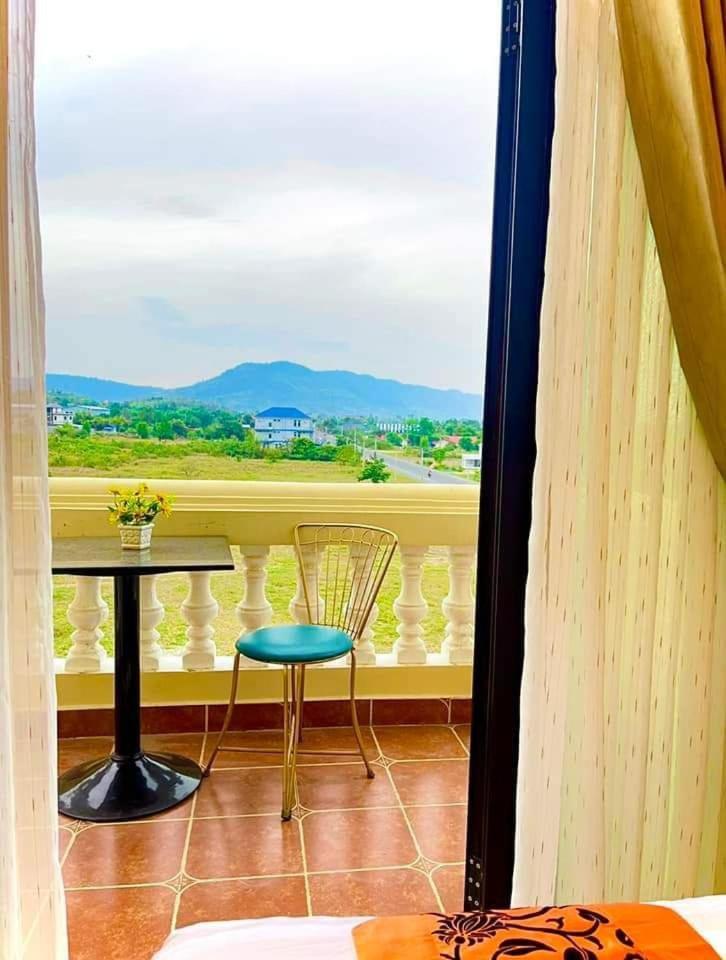 Hang Meas Boutique Hotel Kampot Exterior photo